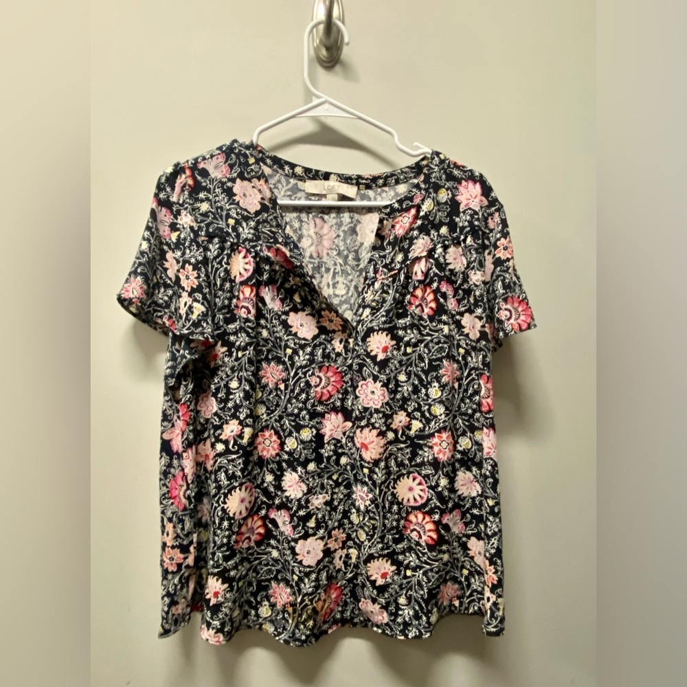Medium floral, flowy blouse from Loft